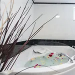 Penthouse Viewpoint *